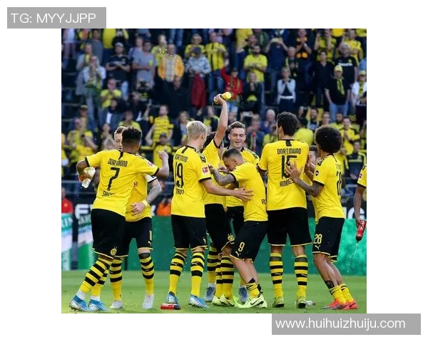 英超激战:利物浦完胜巴黎圣日耳曼红牌事件引发全场热议与战术分析 英超激战:利物浦完胜巴黎圣日耳曼红牌事件引发全场热议与战术分析