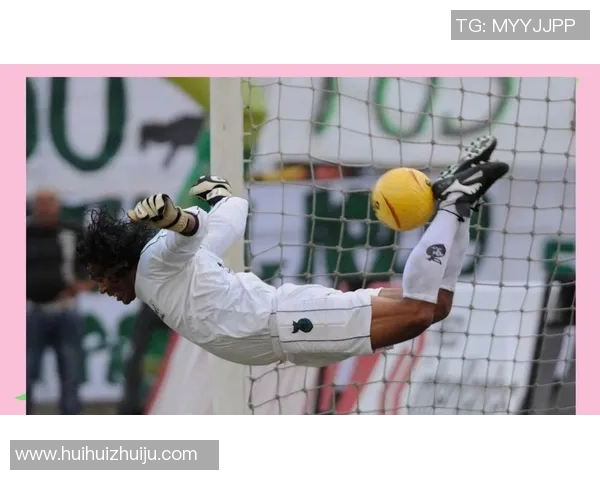 欧冠震撼战役里昂6-2狂胜曼城帽子戏法点燃全场激情